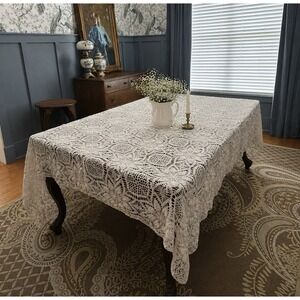 Vintage Hand Crochet Bedspread Tablecloth Throw Floral Lace BOHO 109 x 83 Queen